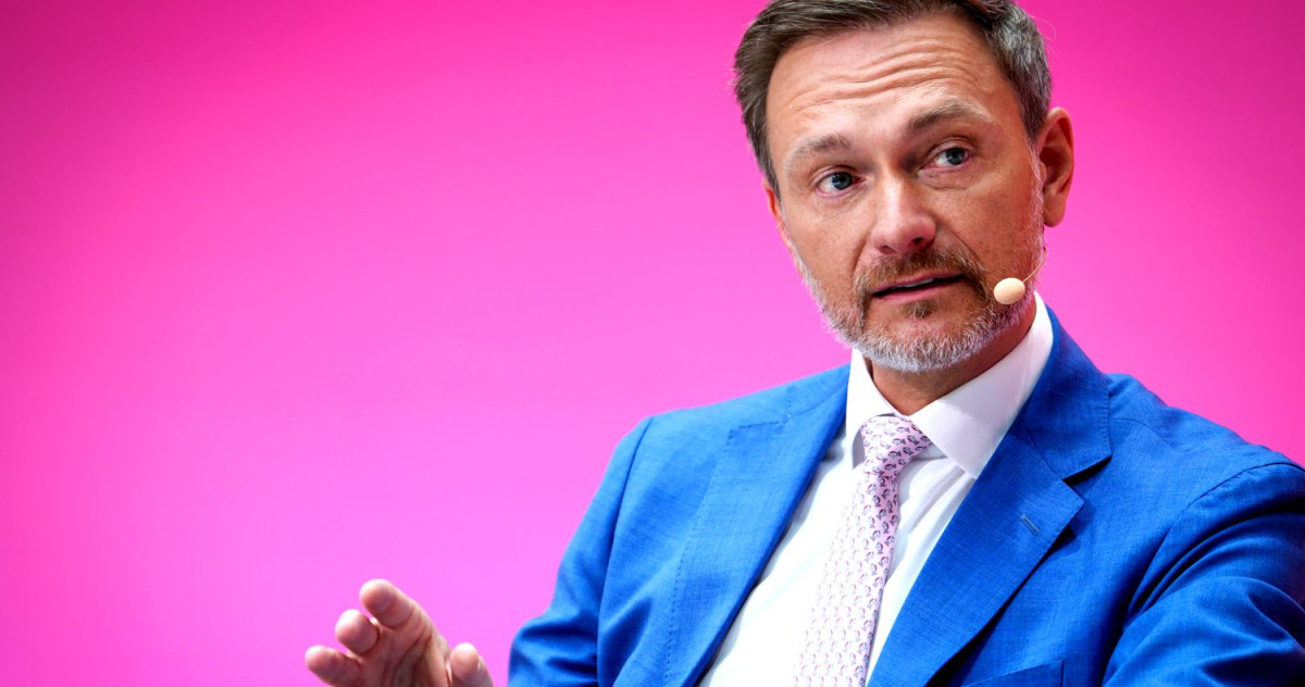 Bundesfinanzminister Christian Lindner beim Powertalk im Rahmen des 24. Deutschen Eigenkapitaltag in der Hauptstadtrepraesentanz der Deutschen Telekom, Berlin, 25.05.2023