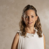 Valerie Sternberg-Irvani Portrait von Valerie Sternberg-Irvani
