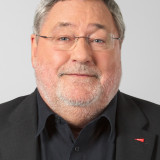 Dr. Axel Troost