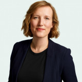 Regine Laroche Profilbild mit Anschnitt Oberkörper Regine Laroche