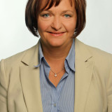 Uta Knebel