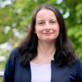 Portrait von Carolin Roth