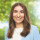 Aylin Cerrah Aylin Cerrah vor einem Wald-Hintergrund, Porträt