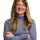 Alexandra Wallrodt Frau mit Brille und verschränkten Armen, braune lange Haare, blauer Pullover