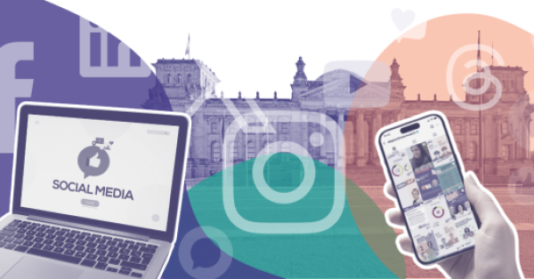 Collage eines Smartphones und eines Notebooks vor dem Bundestagsgebäudes, umringt von Social Media Icons