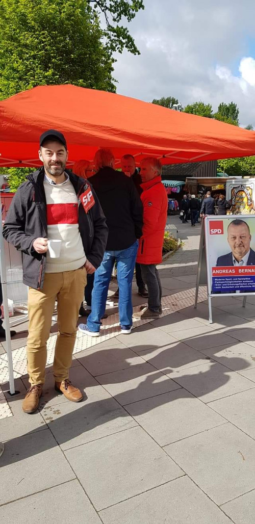 Nils Kramar, SPD Flottbek-Othmarschen, Stand am Marktplatz