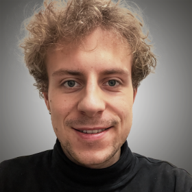 Portraitfoto von Kiran Langenbrinck